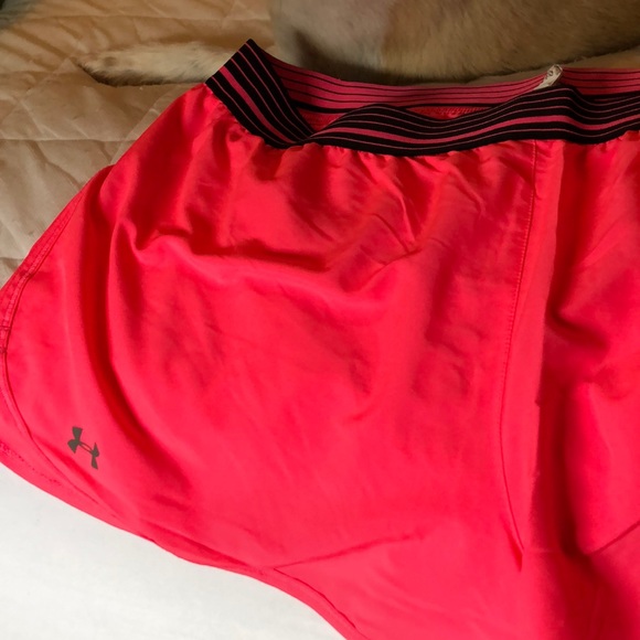 Under armour shorts - Picture 1 of 3